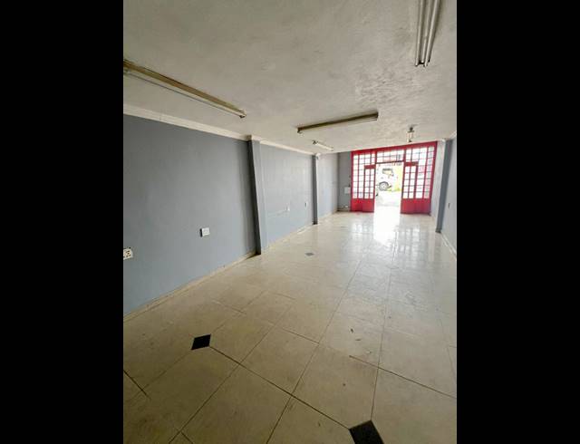 145M² RETAIL TO LET IN WESTCLIFF